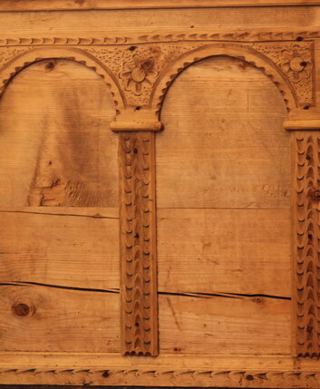 Good to know Holztruhe